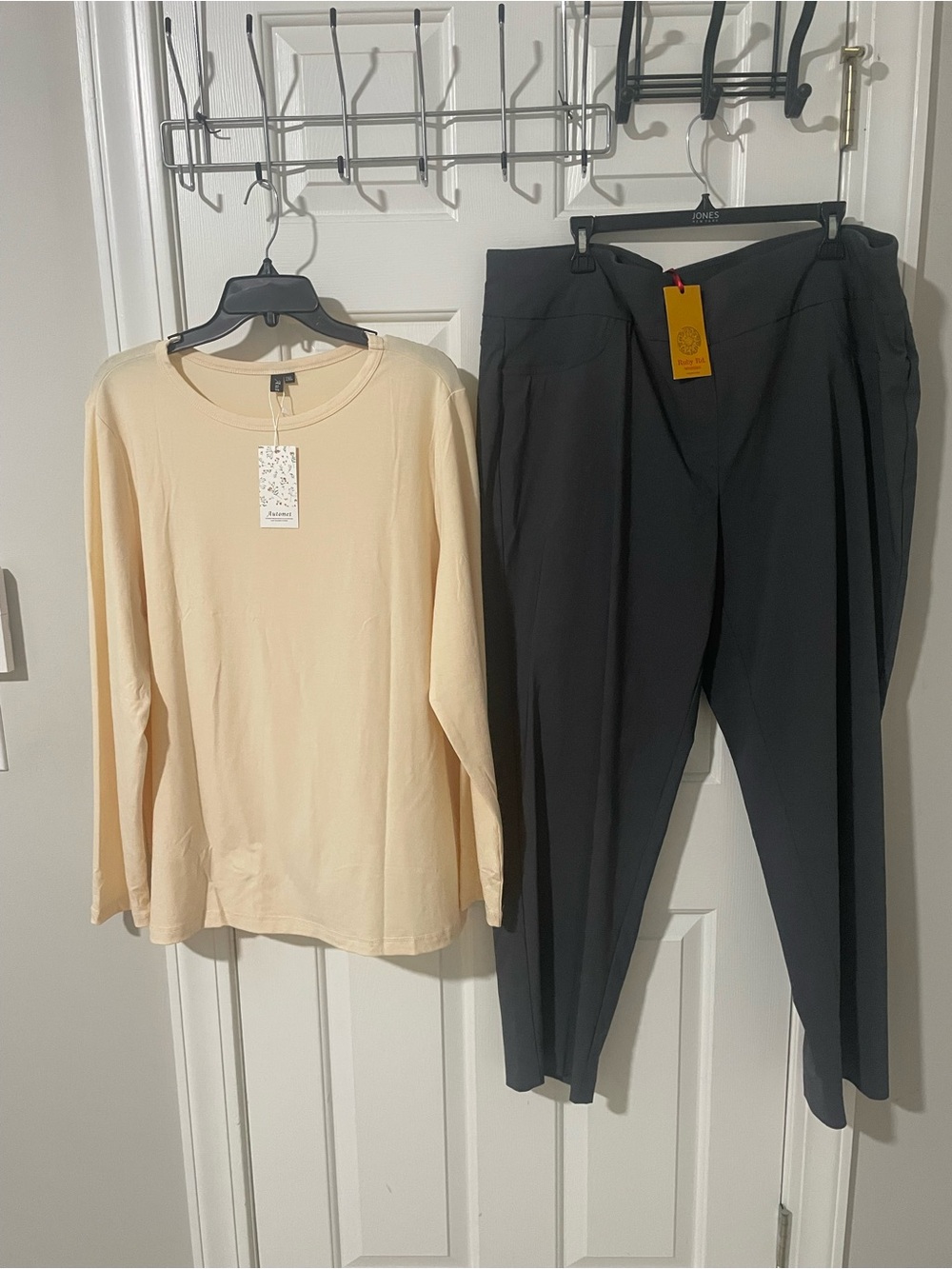 Women's gray Tailored Pants by Ruby rd 24w  light yellow top nwt 2x